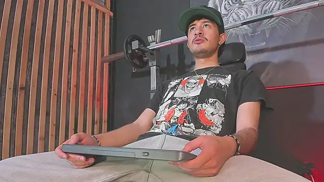 DimitriDeluxe online show from 12-13-25, 07:53