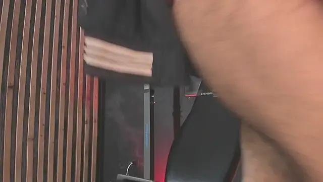 DimitriDeluxe online show from 12-20-25, 08:49