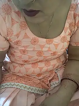 Snapshot of Diya-Sharmaa chatting on 10-17-25, 05:43 Diya-Sharmaa online show from 10-17-25, 05:43