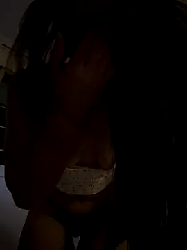 Mai lesandro online show from 11-21-25, 02:54