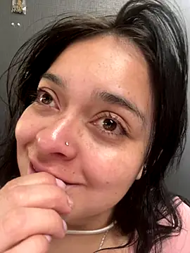 Emily Rivers  online show from 11-12-25, 01:11