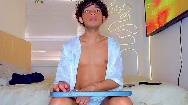 Aaron Wiinter online show from 09-23-25, 08:34