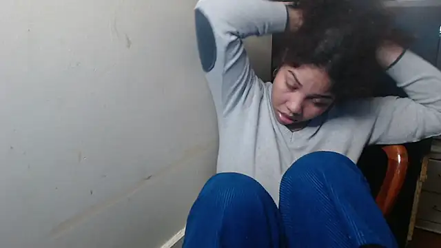 madelene online show from 11-11-25, 01:27