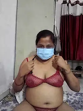 Snapshot of mature_mimi chatting on 06-01-26, 01:13 mature mimi online show from 06-01-26, 01:13