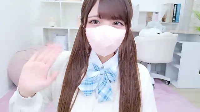 Reina Fcup online show from 12-18-25, 11:05