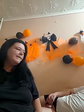 Snapshot of BlacReign chatting on 10-22-25, 07:24 BlacReign online show from 10-22-25, 07:24