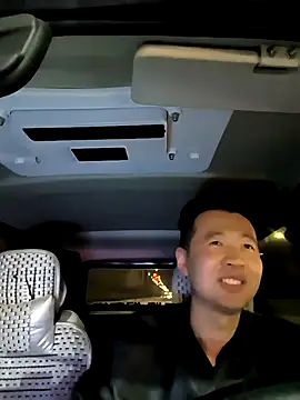 huanhuanaaaaa online show from 04-10-26, 01:05