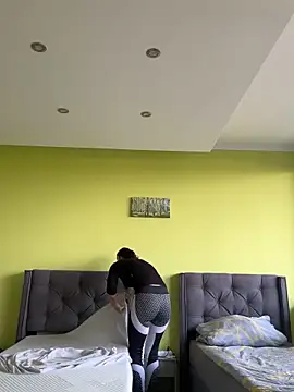 Emilia Mausi online show from 09-20-25, 06:36