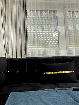 Emilia Mausi online show from 09-24-25, 12:30