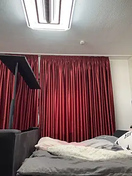 Emilia Mausi online show from 09-30-25, 10:09