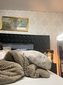 Emilia Mausi online show from 12-04-25, 08:28