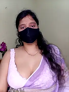 Rose-luckey online show from 04-15-26, 06:26