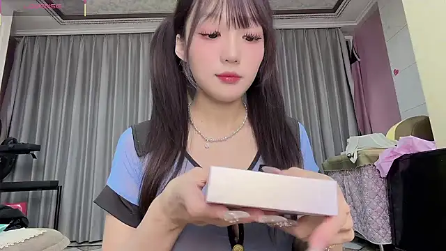 Yaya--728 online show from 12-22-25, 12:35