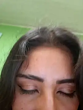 CAROLINE  07 online show from 11-10-25, 04:50