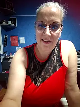 Snapshot of Feelineducentre chatting on 10-08-25, 07:55 Feelineducentre online show from 10-08-25, 07:55