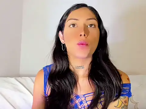 Megan Gil  online show from 10-18-25, 01:45