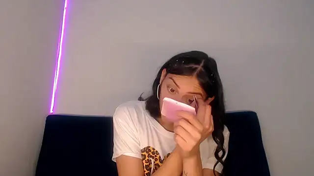 Megan Gil  online show from 02-14-26, 09:44