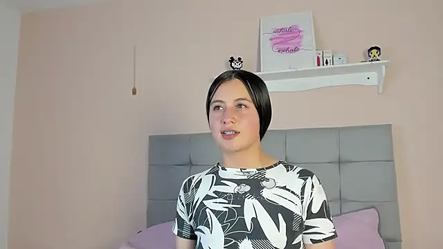 Zaaida  online show from 04-22-26, 09:38