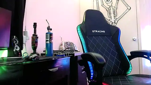 TypicalDepot5 online show from 01-13-26, 10:59