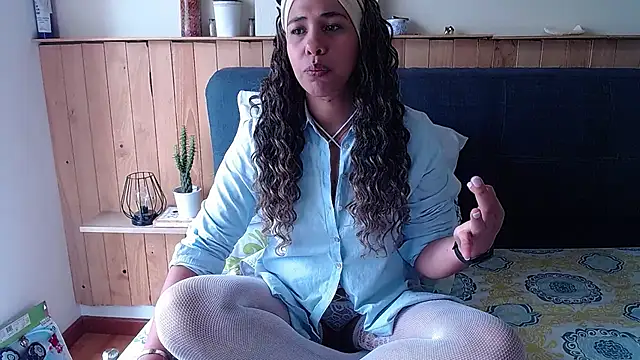 IVONNE COLLINS33 online show from 09-20-25, 01:34