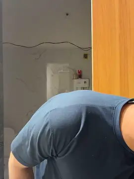 hottestboy03 online show from 02-14-26, 09:28