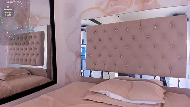 Luna Tylor online show from 03-07-26, 03:58