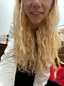 Snapshot of Bruna551 chatting on 11-07-25, 03:06 Bruna551 online show from 11-07-25, 03:06