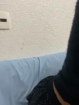 Snapshot of Bruna551 chatting on 11-09-25, 06:28 Bruna551 online show from 11-09-25, 06:28