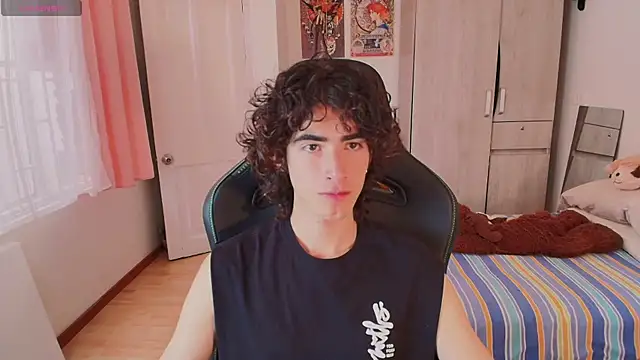 Nude Boy18 online show from 03-11-26, 09:21