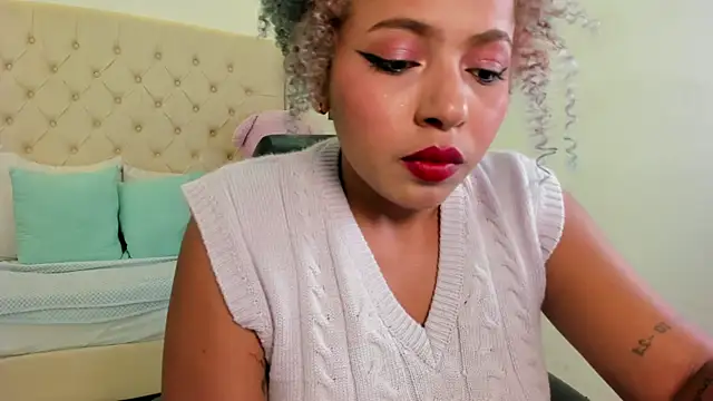 momo ayasse online show from 01-05-26, 10:02