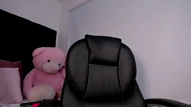 momo ayasse online show from 02-28-26, 03:40