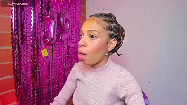 Snapshot of yumi_hanna chatting on 09-10-25, 11:16 yumi hanna online show from 09-10-25, 11:16