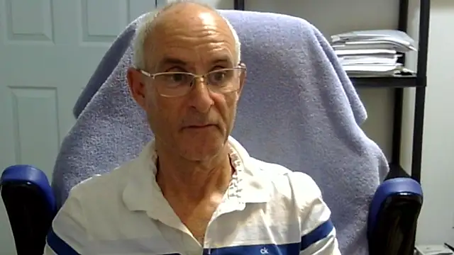 funone1999 online show from 10-20-25, 01:06