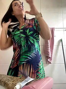 lucioliveira online show from 11-05-25, 01:44