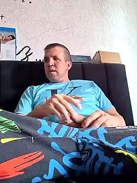 Snapshot of Spritser1980 chatting on 06-03-26, 07:11 Spritser1980 online show from 06-03-26, 07:11