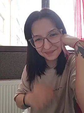 AllexyAle online show from 03-12-26, 05:35