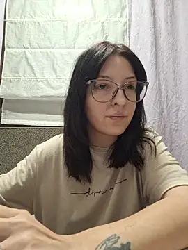 AllexyAle online show from 04-19-26, 09:39