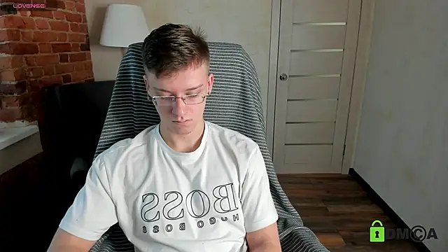 Snapshot of Harm_Dick chatting on 10-10-25, 10:47 Harm Dick online show from 10-10-25, 10:47