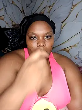 chubbybbw18 online show from 04-19-26, 08:22