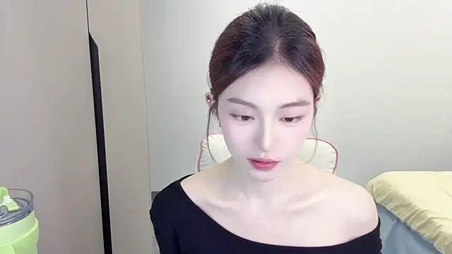 Snapshot of Cookie-oo chatting on 09-20-25, 11:22 Cookie-oo online show from 09-20-25, 11:22