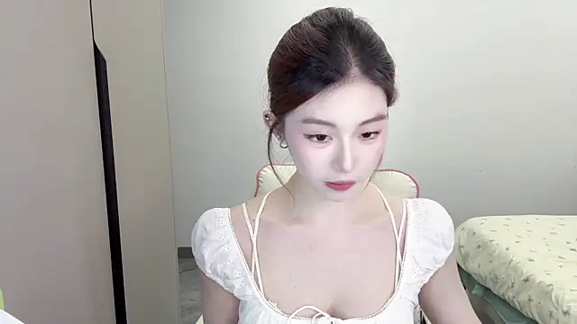 Snapshot of Cookie-oo chatting on 09-22-25, 11:45 Cookie-oo online show from 09-22-25, 11:45