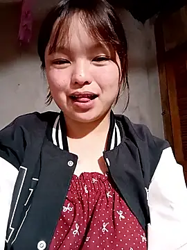 XoiXoi232 online show from 10-22-25, 01:22