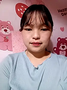 XoiXoi232 online show from 11-11-25, 02:44