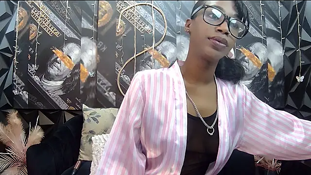 Lilmisbaddyxxx online show from 09-28-25, 07:41