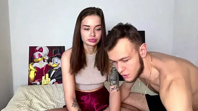 Petal Couple online show from 11-15-25, 09:28