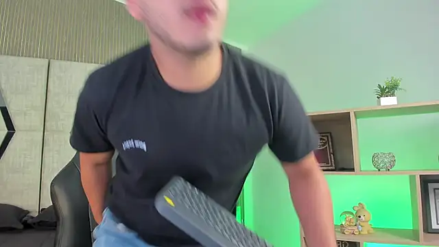 Axel grey  online show from 03-15-26, 12:44