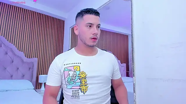 Axel grey  online show from 03-28-26, 05:18