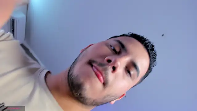 Axel grey  online show from 04-05-26, 12:35