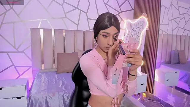 CYRUS TAY online show from 04-09-26, 11:48