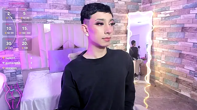 CYRUS TAY online show from 06-18-26, 11:58